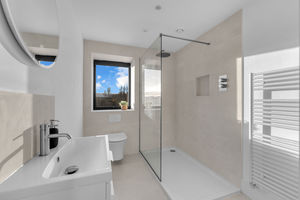 Photo 24- click for photo gallery